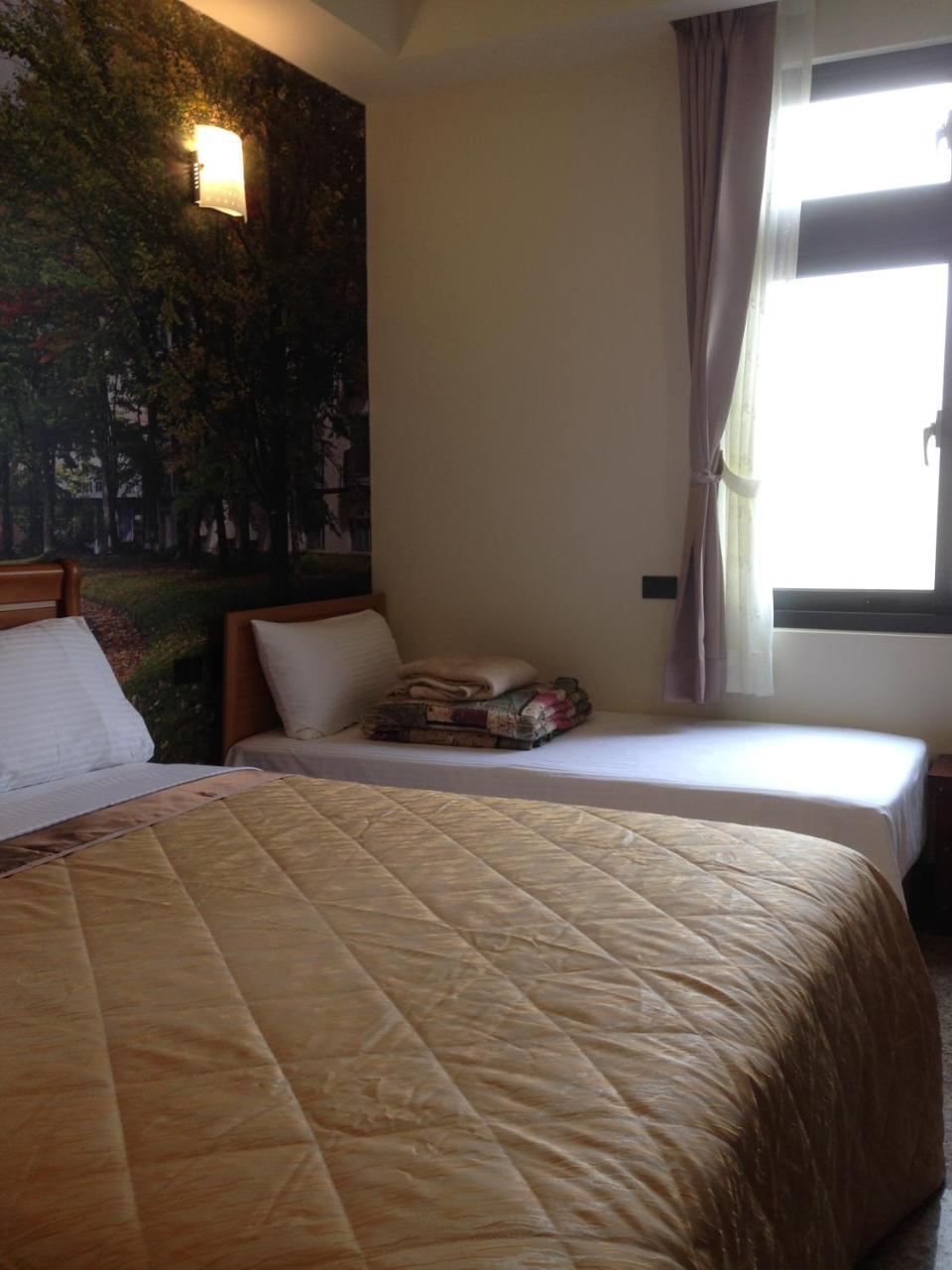 Hongfu Elegant Business Hotel Zhongli Eksteriør billede